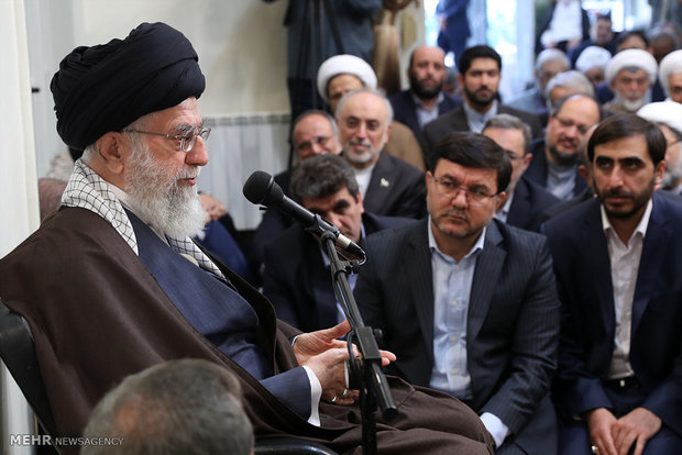 دیدار نوروزی جمعی از مسئولان کشور با رهبرانقلاب اسلامی