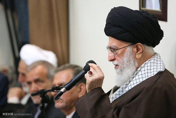 دیدار نوروزی جمعی از مسئولان کشور با رهبرانقلاب اسلامی