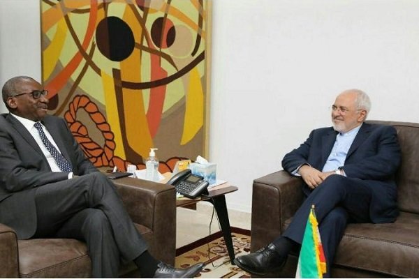 FM Zarif meets his Senegalese counterpart in Dakar