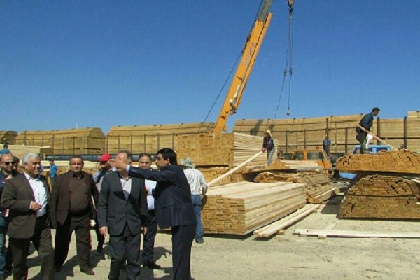 بارانداز ریلی آستارا با توجه به افزایش حمل و نقل توسعه یابد