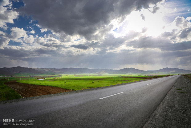 مزارع کشاورزی روستاهای تویسرکان