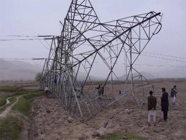 طالبان  نے بجلی کی ترسیل کے ایک بڑے کھمبے کو اڑا دیا