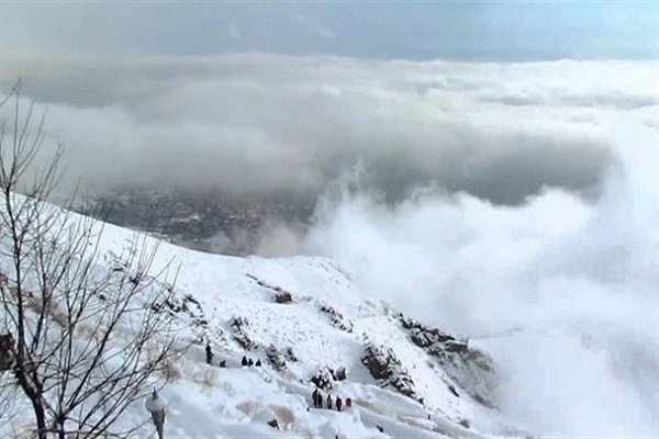 تداوم بارش و سرما در اردبیل/ گردنه الماس و حاشیه شهرها برفی شد