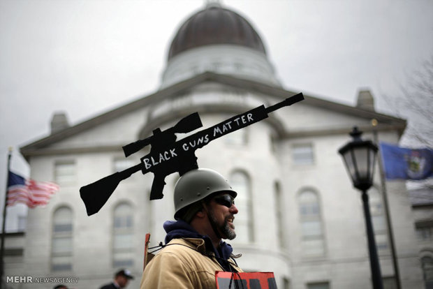 تظاهرات حامیان آزادی حمل سلاح در آمریکا‎