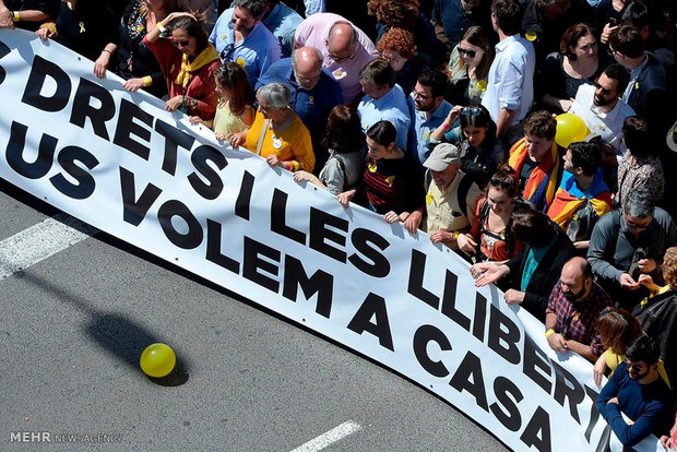 تظاهرات جدایی طلبان در بارسلونا‎