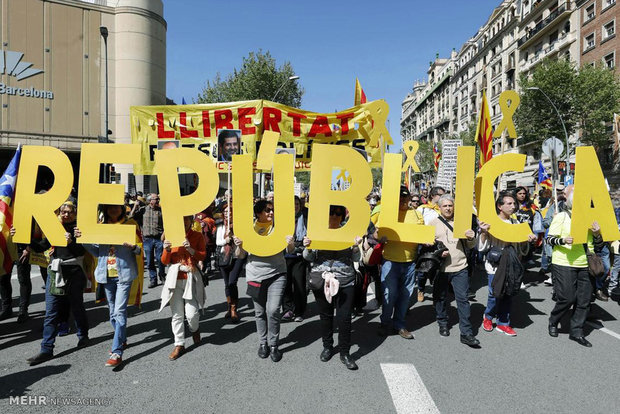 تظاهرات جدایی طلبان در بارسلونا‎