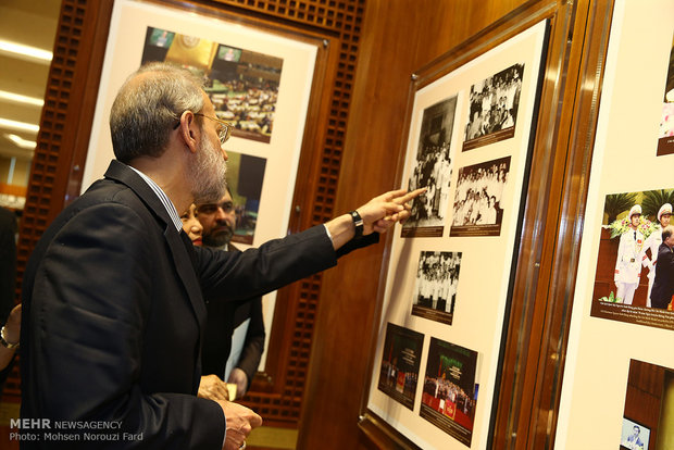 بازديد علی لاريجاني از موزه و صحن مجلس ويتنام