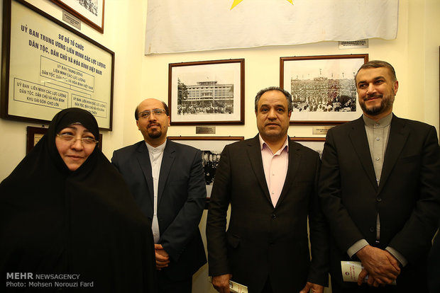 بازدید رئیس مجلس شورای اسلامی از موزه جبهه خلق میهنی ویتنام