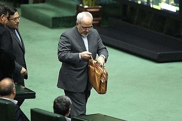 مجلس از پاسخ‌ ظریف درباره استراتژی روابط ایران وافغانستان قانع شد
