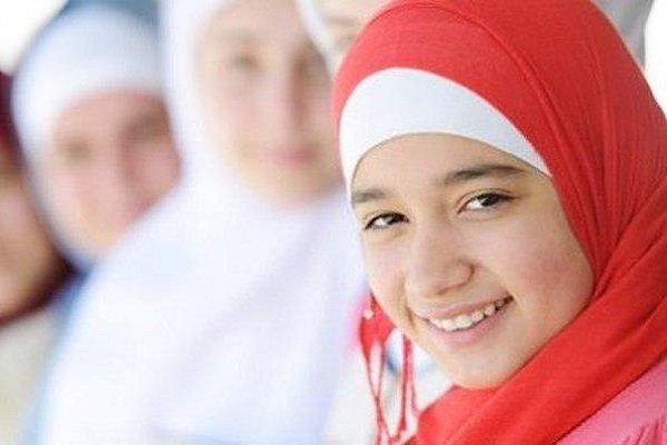 بحث برسر ممنوعیت روسری برای دختران زیر ۱۴ سال در آلمان 