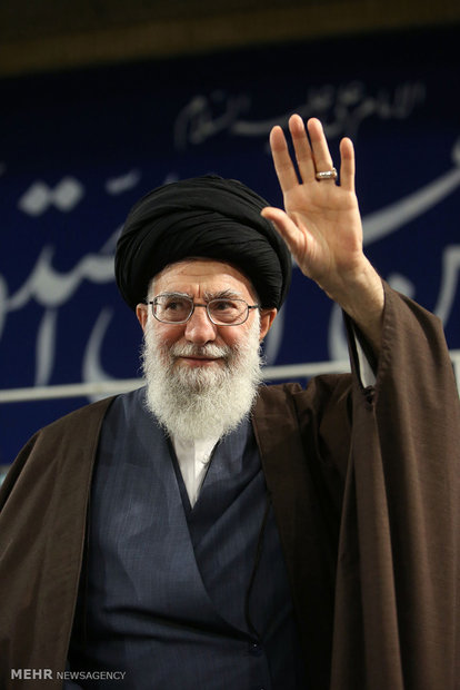 دیدار وزیر و جمعی از کارکنان وزارت اطلاعات با رهبر انقلاب