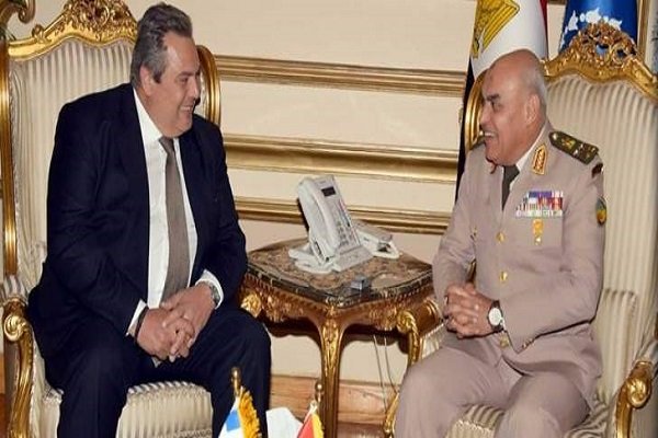 قاہرہ میں مصر اور یونان کے وزراء دفاع کی ملاقات