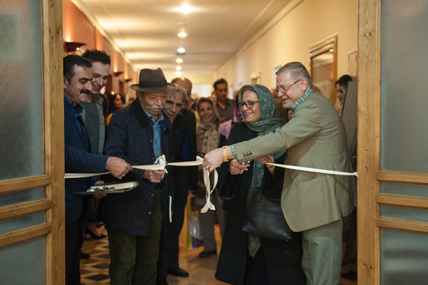 افتتاح نمایشگاه «چهره‌های نمایش ایران» در خانه هنرمندان