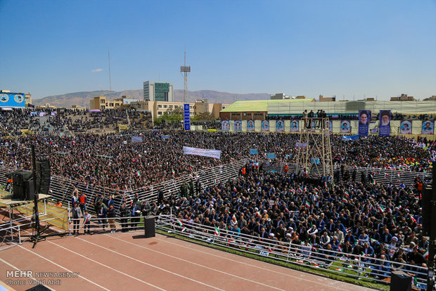 Pres. Rouhani visits Tabriz on provincial tour