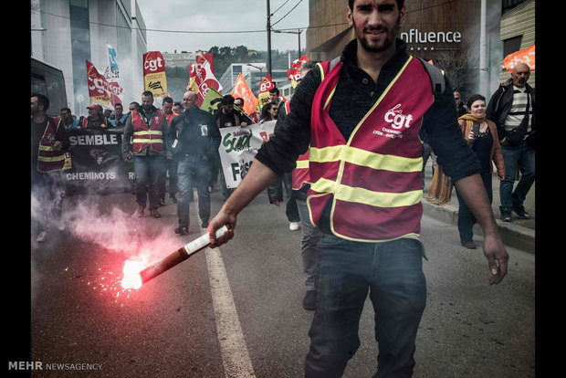فرانس میں مظاہرین اور سکیورٹی فورسز کے درمیان شدید جھڑپیں