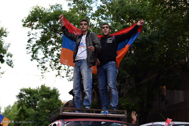 Ermenistan'daki protestolardan kareler