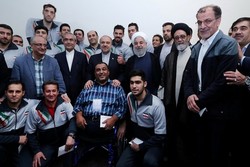 اعضای تیم ملی والیبال نشسته با روحانی دیدار کردند اعضای تیم ملی والیبال نشسته با روحانی دیدار کردند