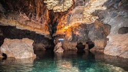 Alisadr Cave, a famous karst aquifer