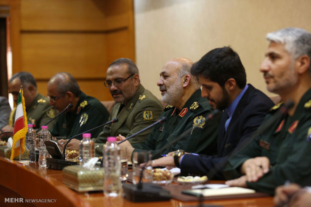 دیدار فرمانده نیروی دریایی هند با جانشین وزیر دفاع ایران