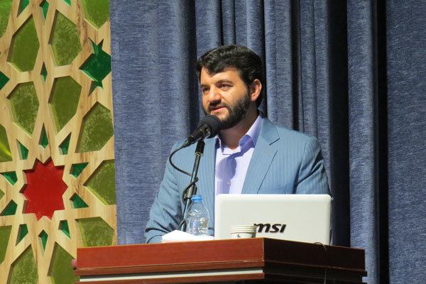 شبکه نفوذ و تحریم داخلی مهمترین مانع اقتصاد مقاومتی است