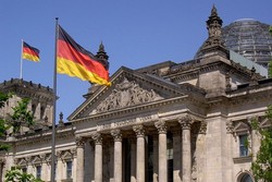 وزير الاقتصاد الألماني: لن ندع واشنطن تملي علينا مع من نعمل