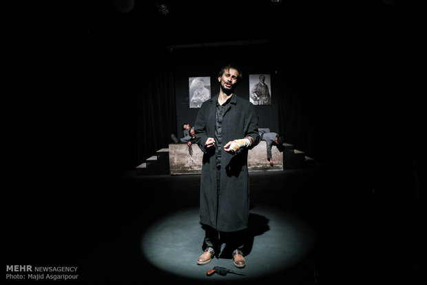 اجرای نمایش زیر صفر