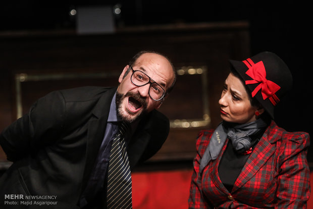 اجرای نمایش زیر صفر