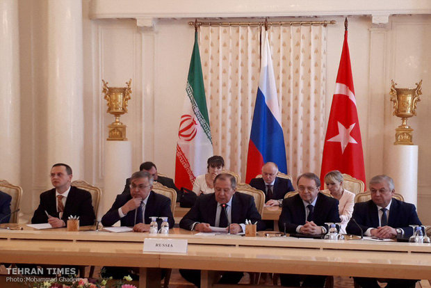 Iran, Russia, Turkey meet in Moscow