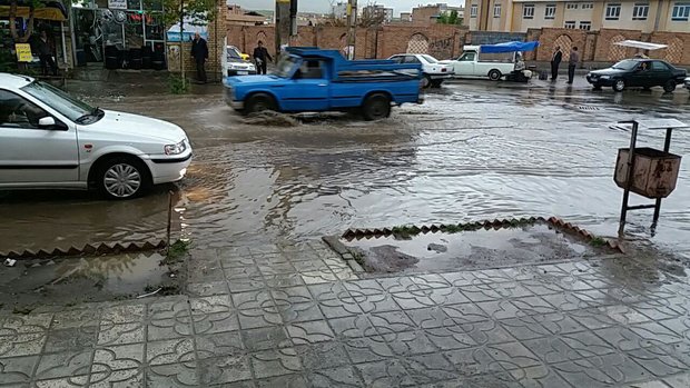 آبگرفتگی معابر استان تهران/ بارش ها ادامه دارد