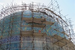 حذف داربست‌ مسجد امام پس از ۱۰ سال/برگزاری نمایشگاه اشیای مشکوفه