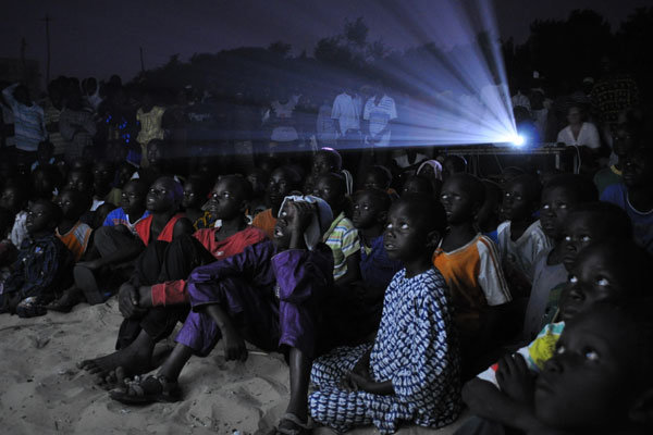 انتظار مردم سنگال از دولت‌شان/ برایمان سالن سینما بسازید 