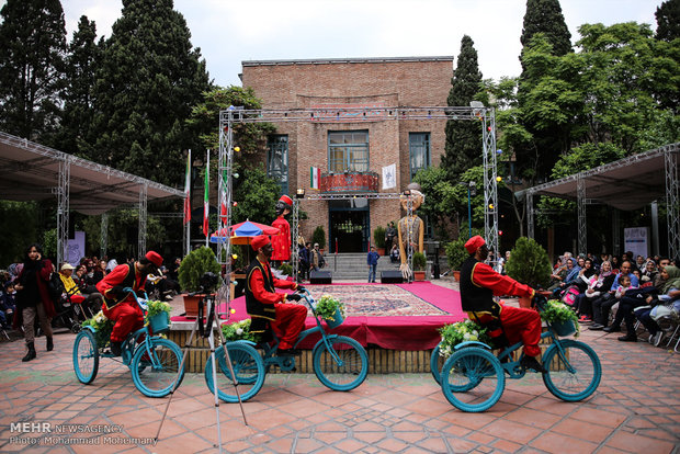 Street theaters staged in Tehran