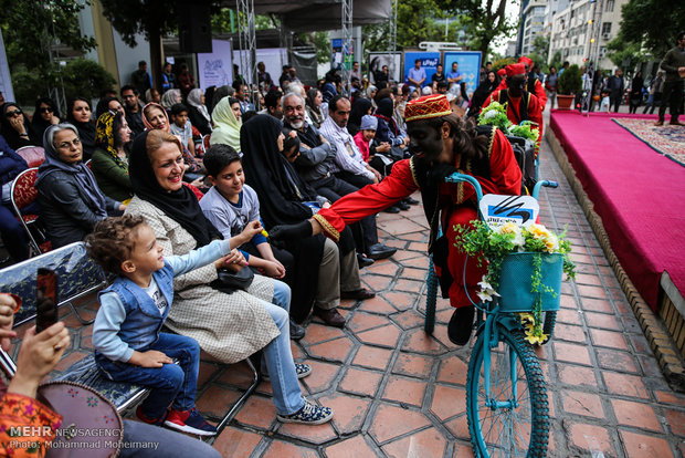 Street theaters staged in Tehran