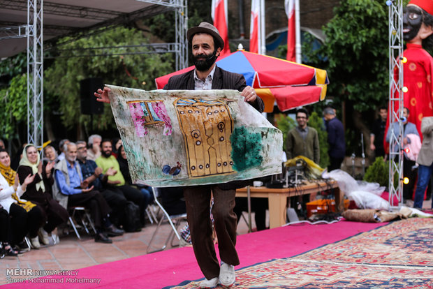 Street theaters staged in Tehran