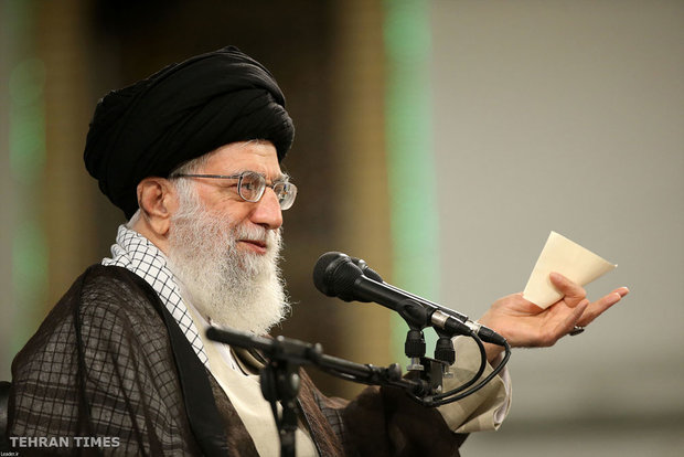 Laborers meet Ayatollah Khamenei ahead of Labor Day