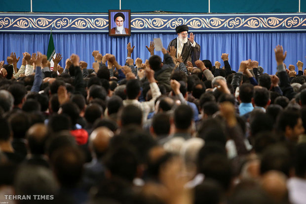 Laborers meet Ayatollah Khamenei ahead of Labor Day