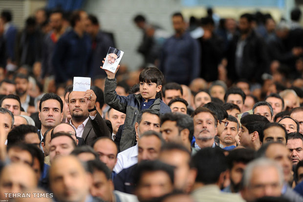 Laborers meet Ayatollah Khamenei ahead of Labor Day