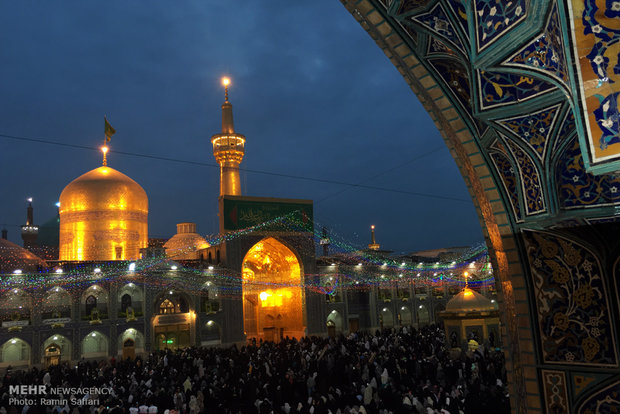 فلم/ مدآباد گاؤں کے باشندوں نے حرم رضوی کے پرچم کا استقبال کیا