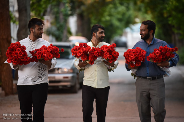 توزیع 1000شاخه گل همزمان با نیمه شعبان در شیراز