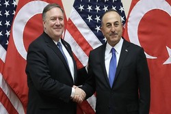 وزرای خارجه ترکیه و آمریکا تلفنی گفتگو کردند