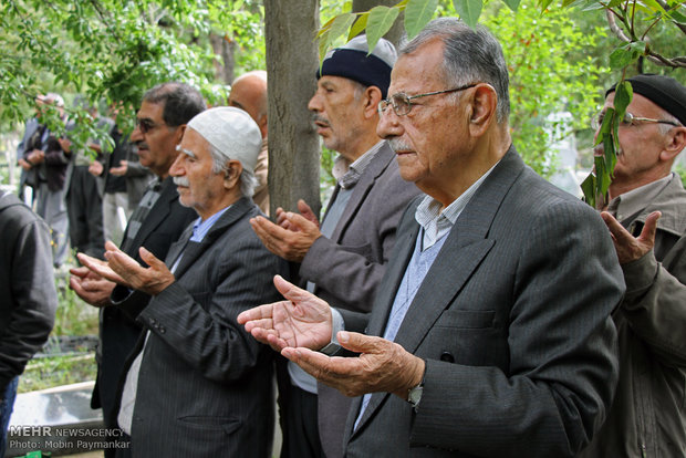 مراسم خاکسپاری عزت الله جهانگیری پیشکسوت کشتی کردستان