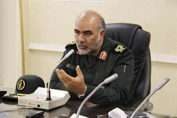 العميد نصيري: اميركا تخشى الصواريخ الايرانية لذلك تبعد معداتها العسكرية عن إيران