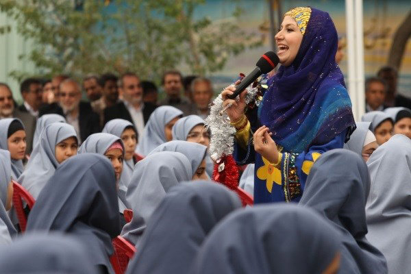 خاله شادونه مهمان «به خانه بر می‌گردیم» می‌شود