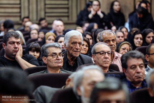 مراسم سومین روز درگذشت ناصر چشم آذر