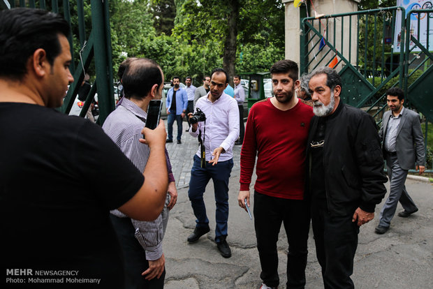 مراسم سومین روز درگذشت ناصر چشم آذر