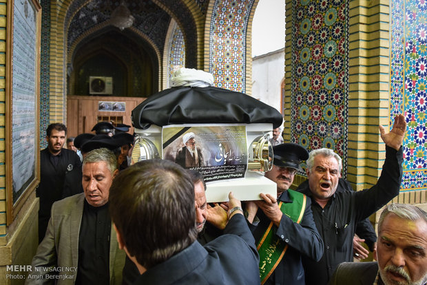 وداع با پیکر آیت الله ایمانی در شیراز