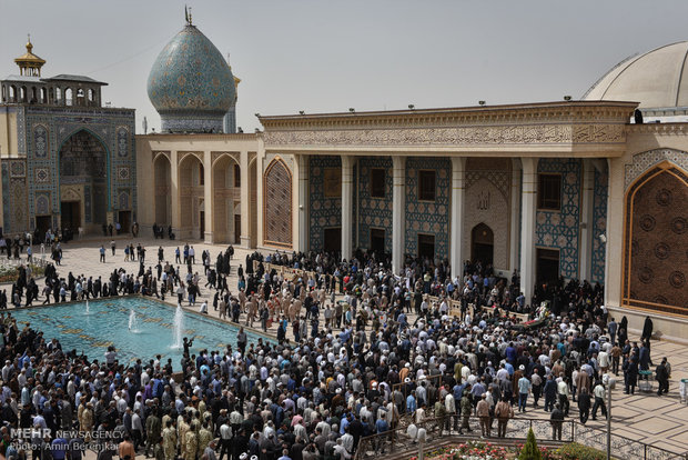 تشییع پیکر آیت الله ایمانی در شیراز