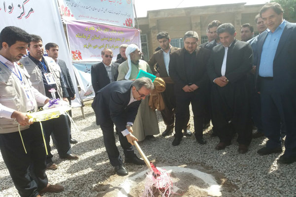 ۲ مجتمع توانبخشی در شهرستان ثلاث باباجانی کلنگ زنی شد