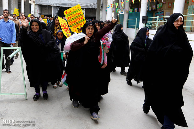 تظاهرات حاشدة في اصفهان تشجب انسحاب امريكا من الاتفاق النووي