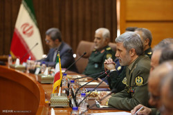 وزير الدفاع الإيراني يحذر من امتداد داعش في أفغانستان